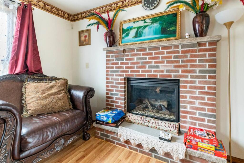 Cheerful Pocono Home Away From Home Albrightsville Exterior photo